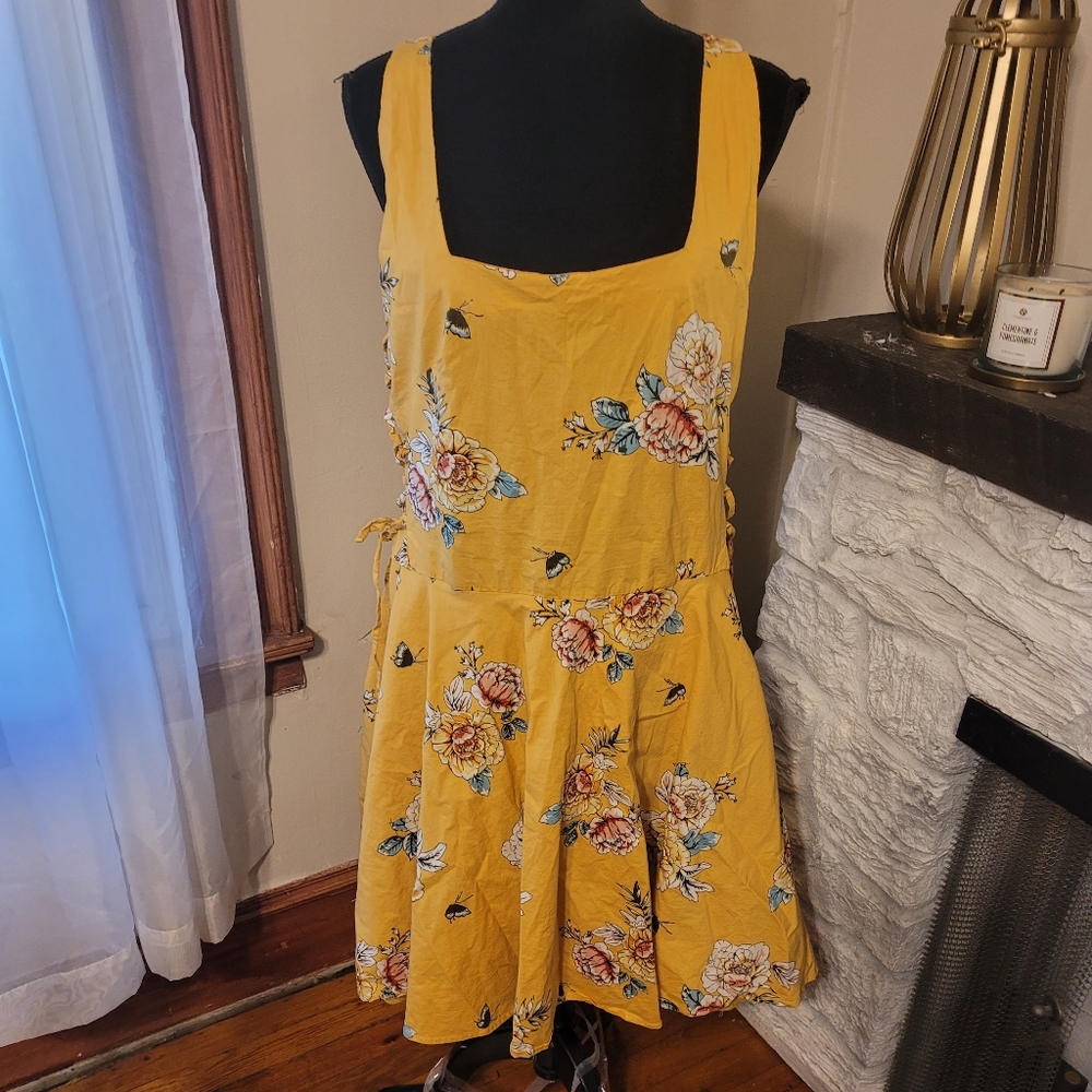 Charlotte Russe + Golden Rod floral dress. Sz 2X